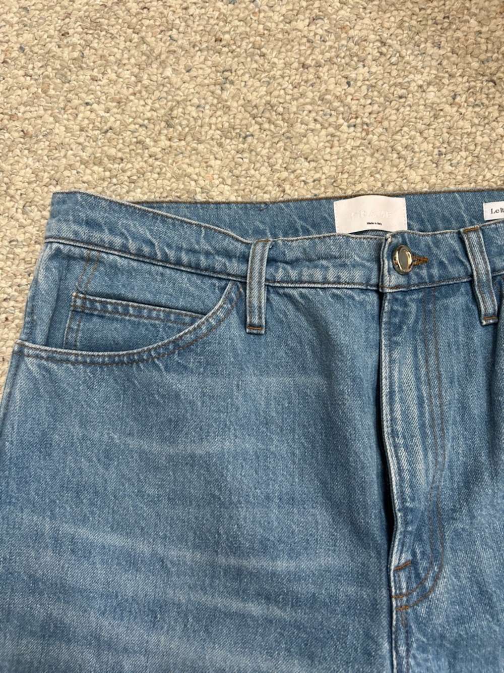 Frame Straight-Leg Jeans - Picture 4 of 10